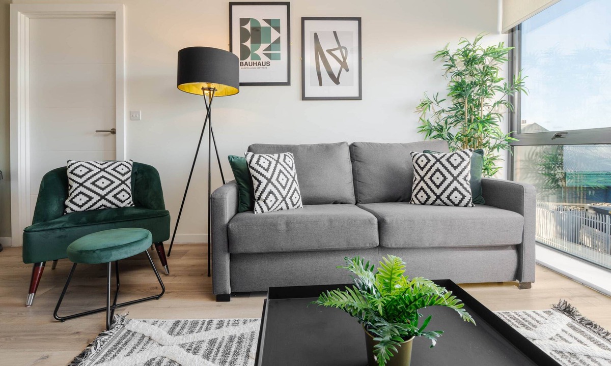 Everton Apartment | Richmond Row 2 Bed Apartment (203) | Secure Parking & EV