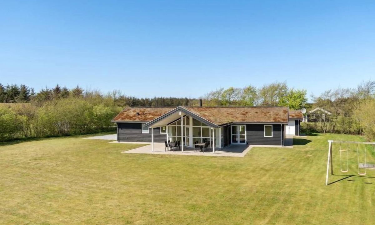 Grønhøj House | "Ricus" - 1.8km from the sea by Interhome