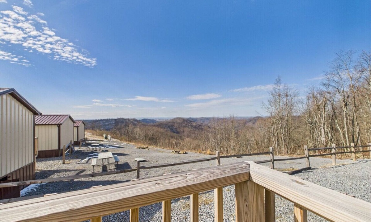 Northfork Cabin | Ride All Day & Relax Under the Stars