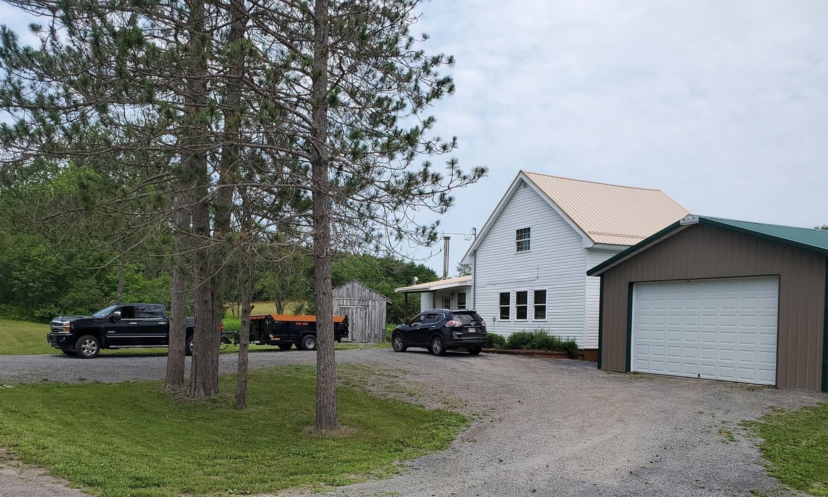 South Rutland House | Ride or Relax