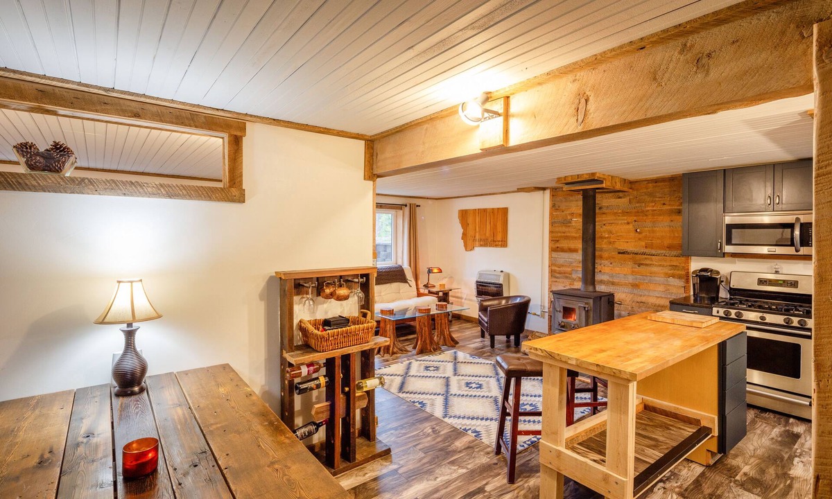 Missoula Cabin | Ridgeline Retreat - Missoula Cabin - Lower Unit