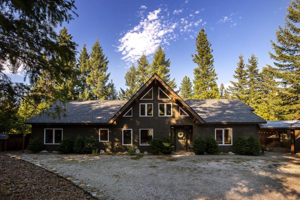 Ardenvoir House | Riffle River Lodge