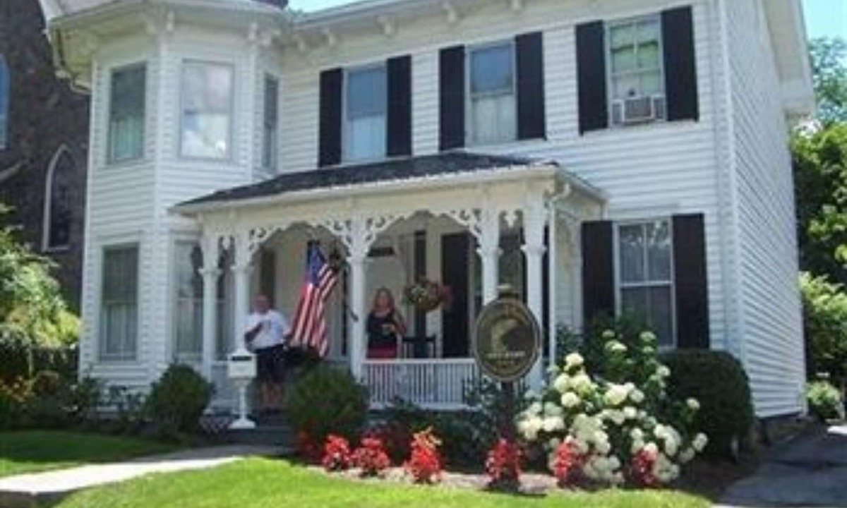 Bellefonte Bed & Breakfast | Riffles and Runs B & B