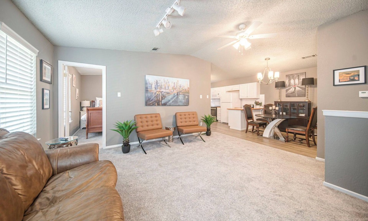 Midland House | Right at Home-Uptown Place with gated yard and covered parking