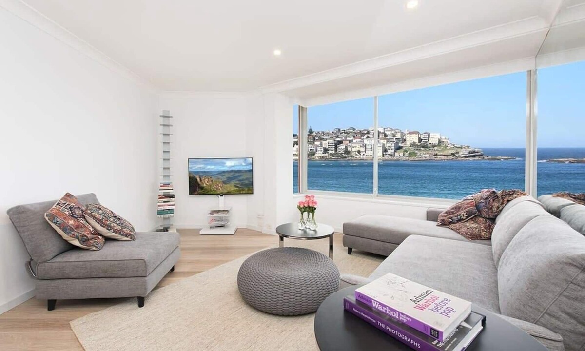 Bondi Beach Apartment | Right On Bondi Beach
