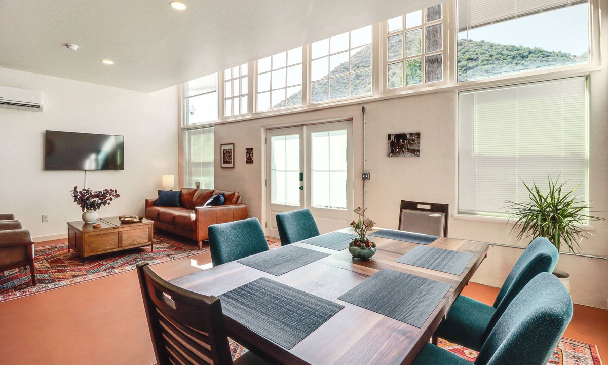 Bisbee House | Right on Main Street! Mtn-View Bisbee Hideaway