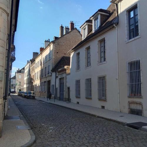 Beaune City Centre Apartment | Right Place