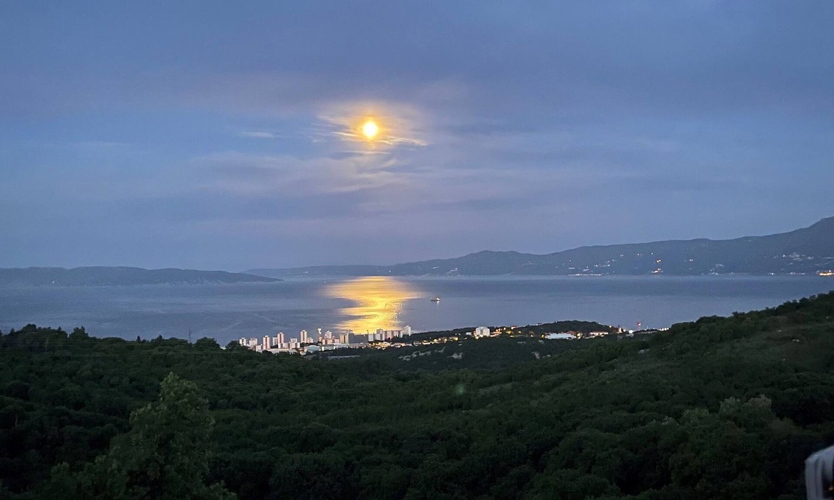 Buzdohanj Apartment | Rijeka Wohnungen - Terra Magica Deluxe Wohnung by Interhome