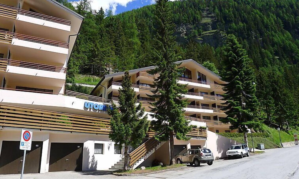 Leukerbad Apartment | Ringstrasse Apt 122 by Interhome