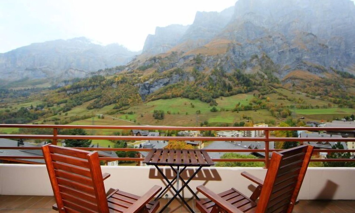 Leukerbad Apartment | Ringstrasse Apt 512 by Interhome