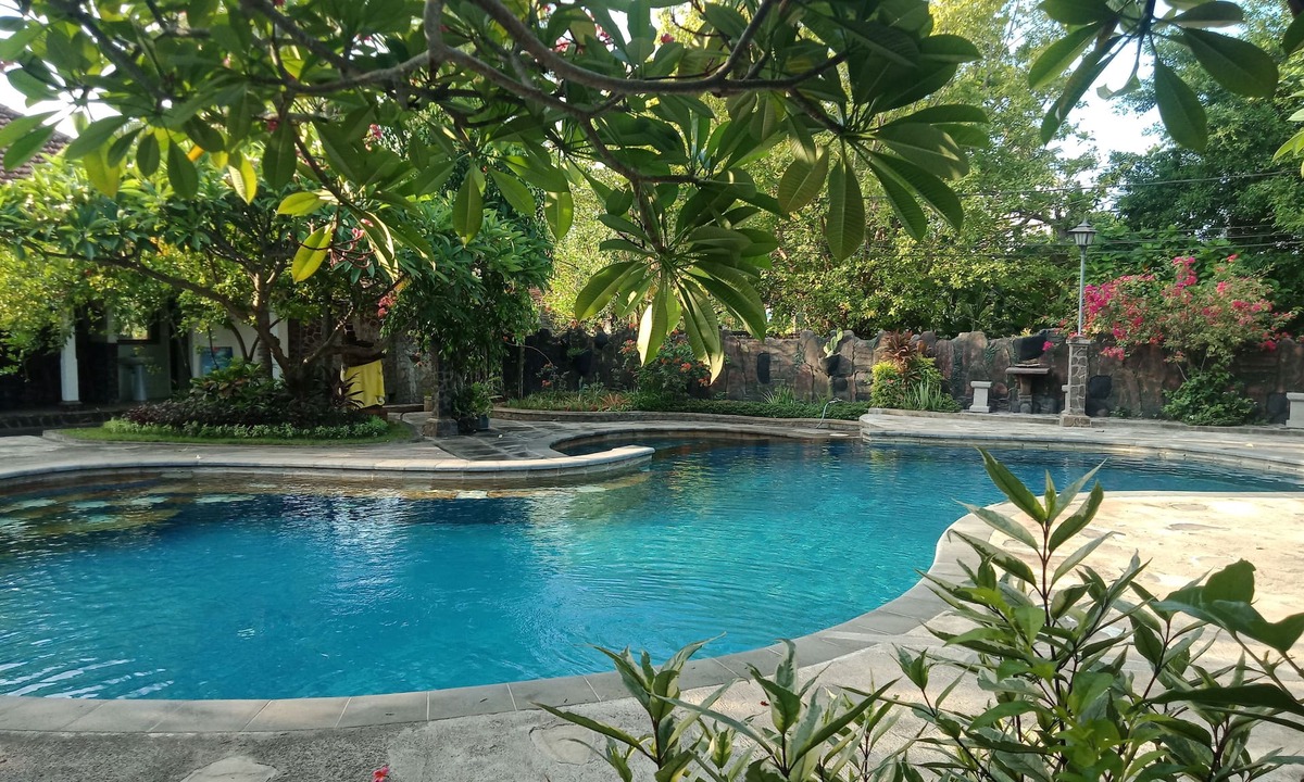 Lovina Bed & Breakfast | Rini Hotel