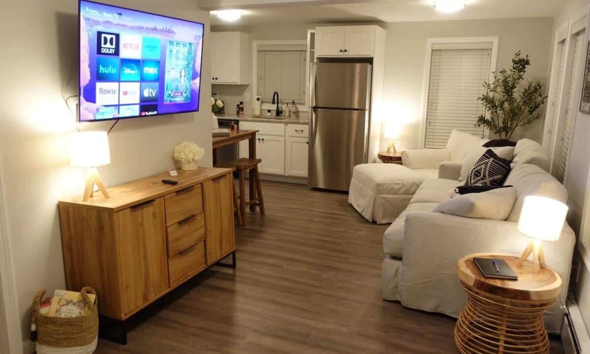 Seabrook Apartment | Riptide Retreat - Walk to Hampton & Seabrook Beach!