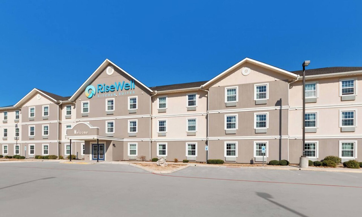 Pleasanton Hotel | Risewell Kitchen Suites Pleasanton