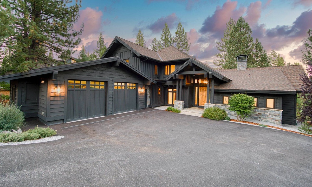 Ponderosa Palisades House | Rising Sun Retreat at Schaffer's Mill by Tahoe Getaways – 5BR Pet-Friendly Luxury w/A/C & Golf