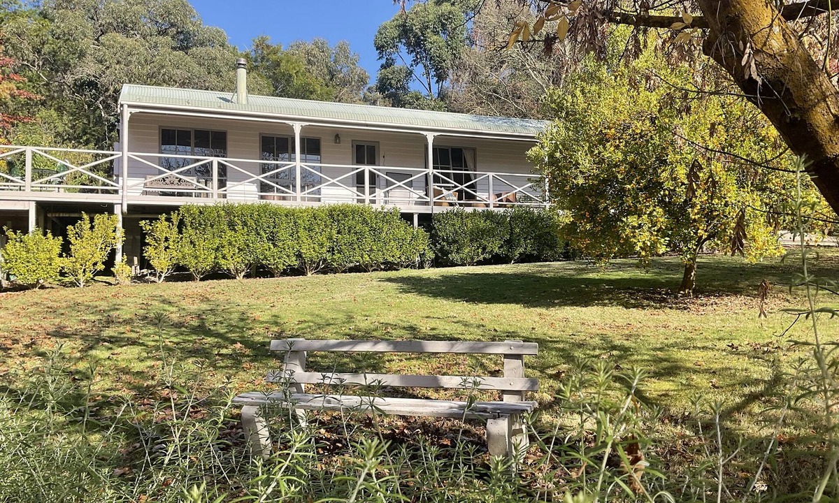 Steels Creek House | Rivendell Cottage - Yarra Valley Escape