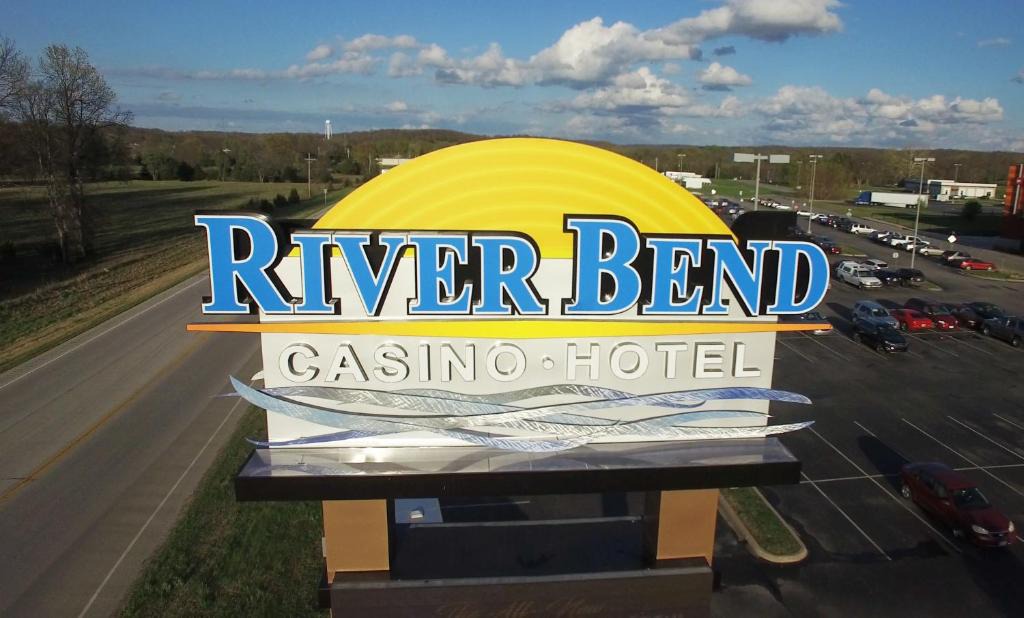 Wyandotte Hotel | River Bend Casino & Hotel