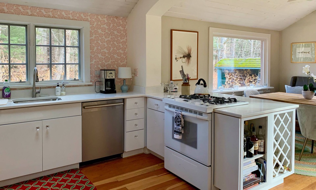 Claryville House | River Cottage: Delightful stylish getaway