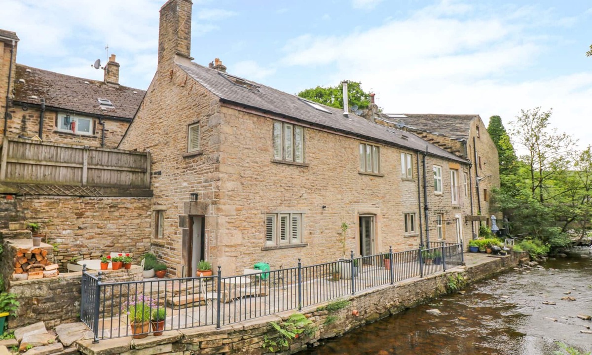 Hayfield Cottage | River Cottage Hayfield