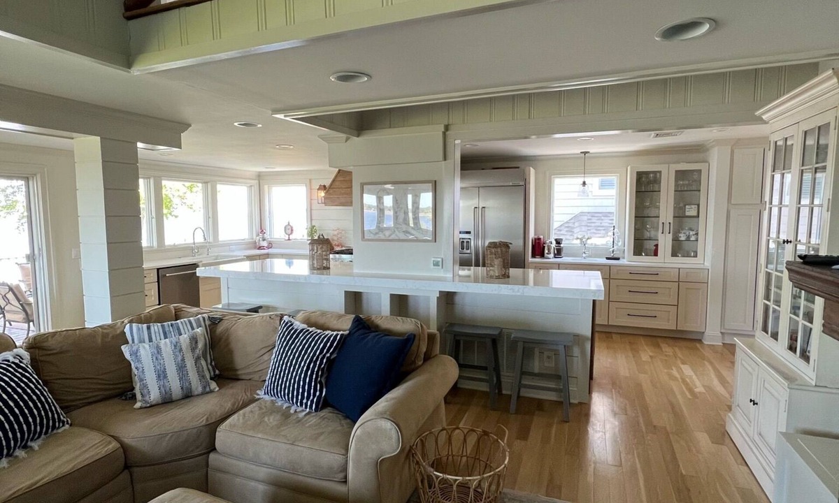 Osbornsville House | River Front home with Dock