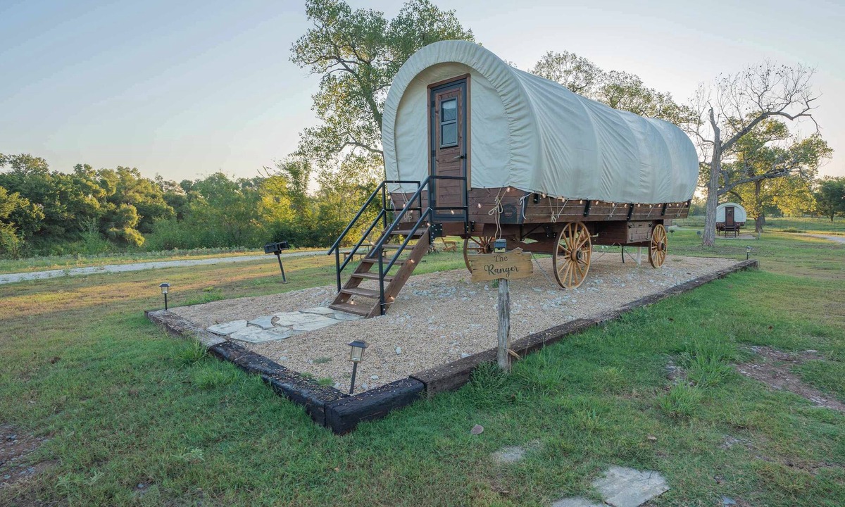 Satin House | River Front Old West Wagons