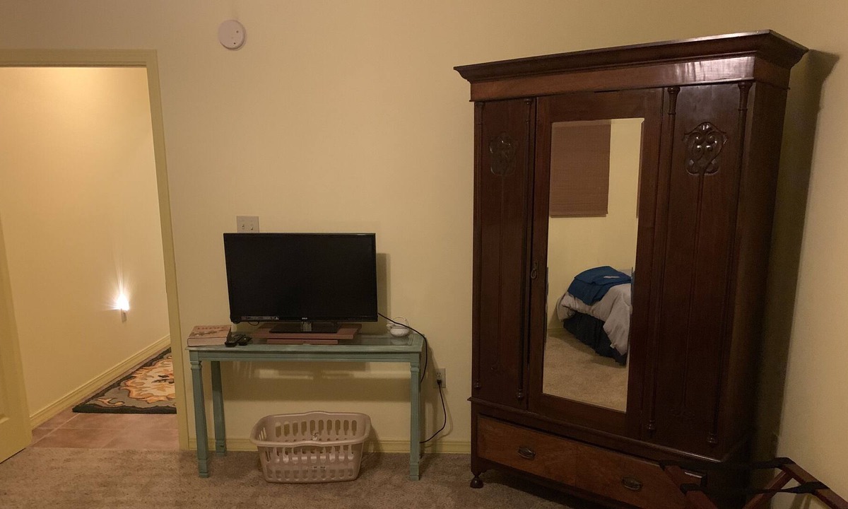 Mammoth Spring House | River front villa near Mammoth Spring