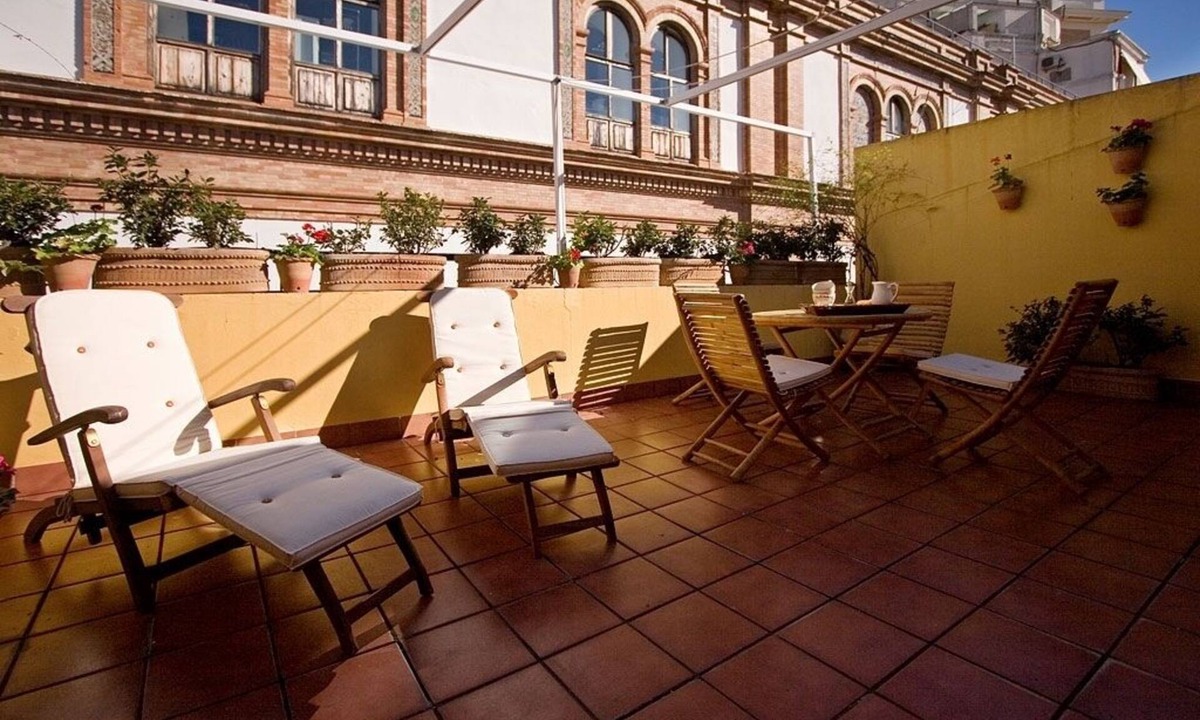 El Arenal House | River House Villa 7 pax next to Cathedral