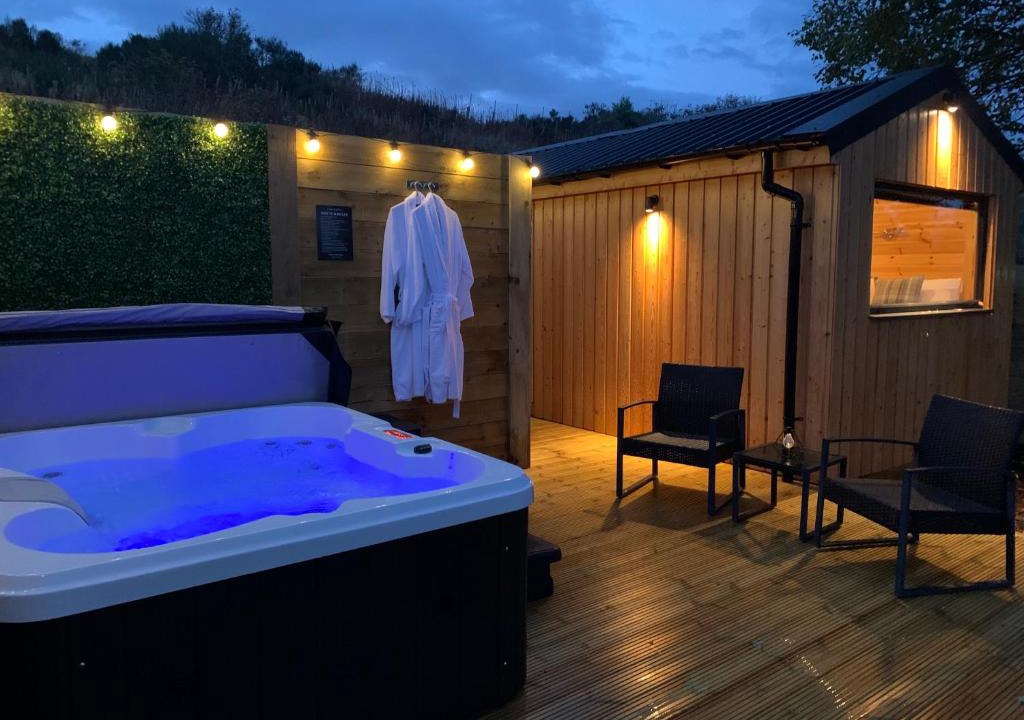 South Galson Other | River Huts with Private Hot Tubs