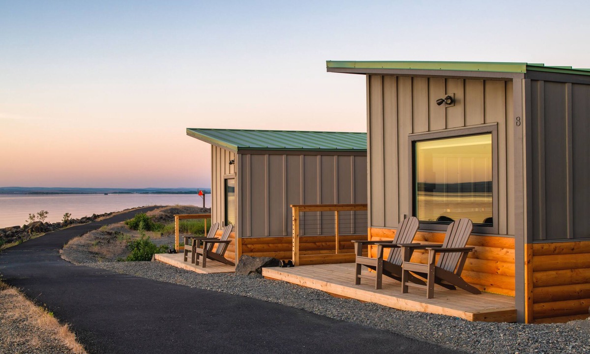 Boardman Hotel | River Lodge And Grill