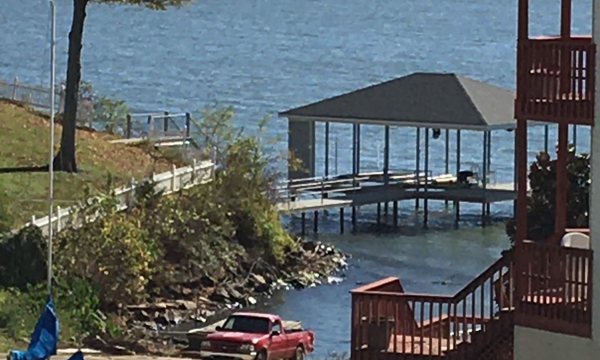 Athens Condo | River Oasis