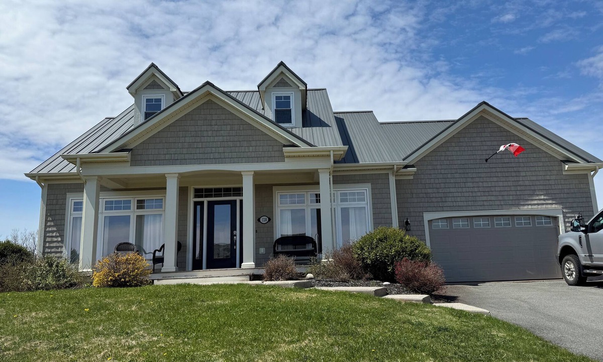 Granville House | River Ranch Executive Rancher