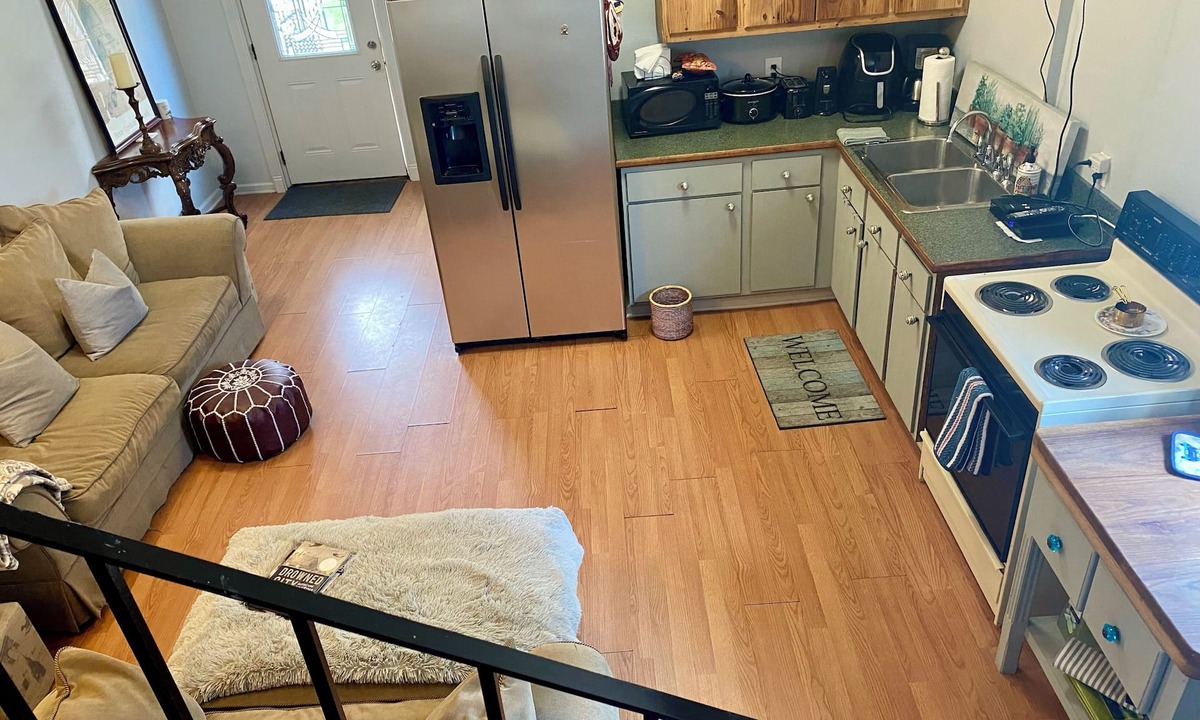 Kenner - Louis Armstrong International Airport House | River Ridge cottage sleeps 6 Pet's Welcome 30 day min