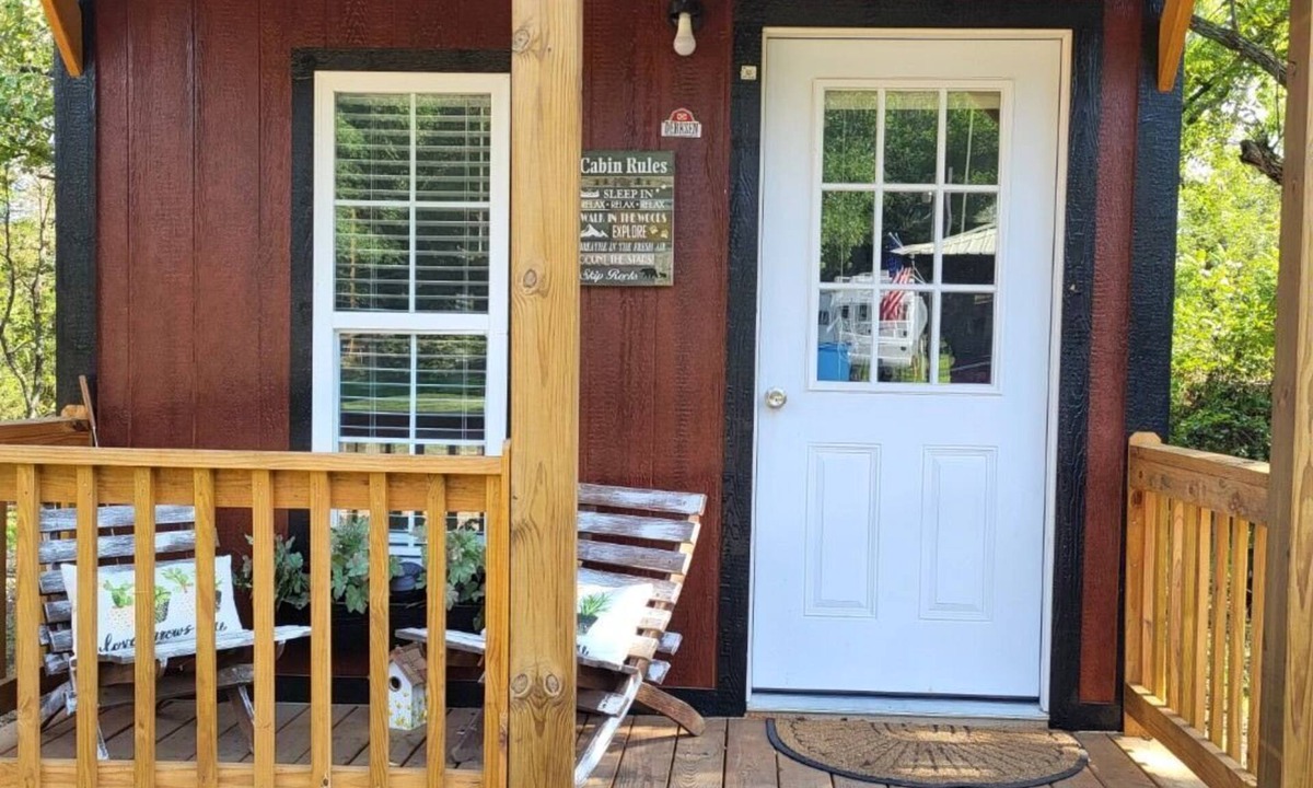 Proctor Cabin | River Rock Cabin 11 - Wilderness RV & Adventure Park