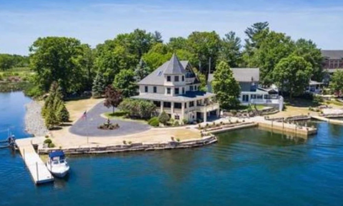 Alexandria Bay House | River Royalty, Alexandria Bay