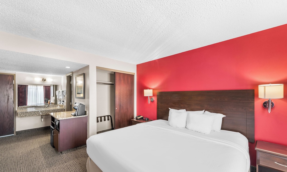 Columbus Hotel | River's Edge Convention Center