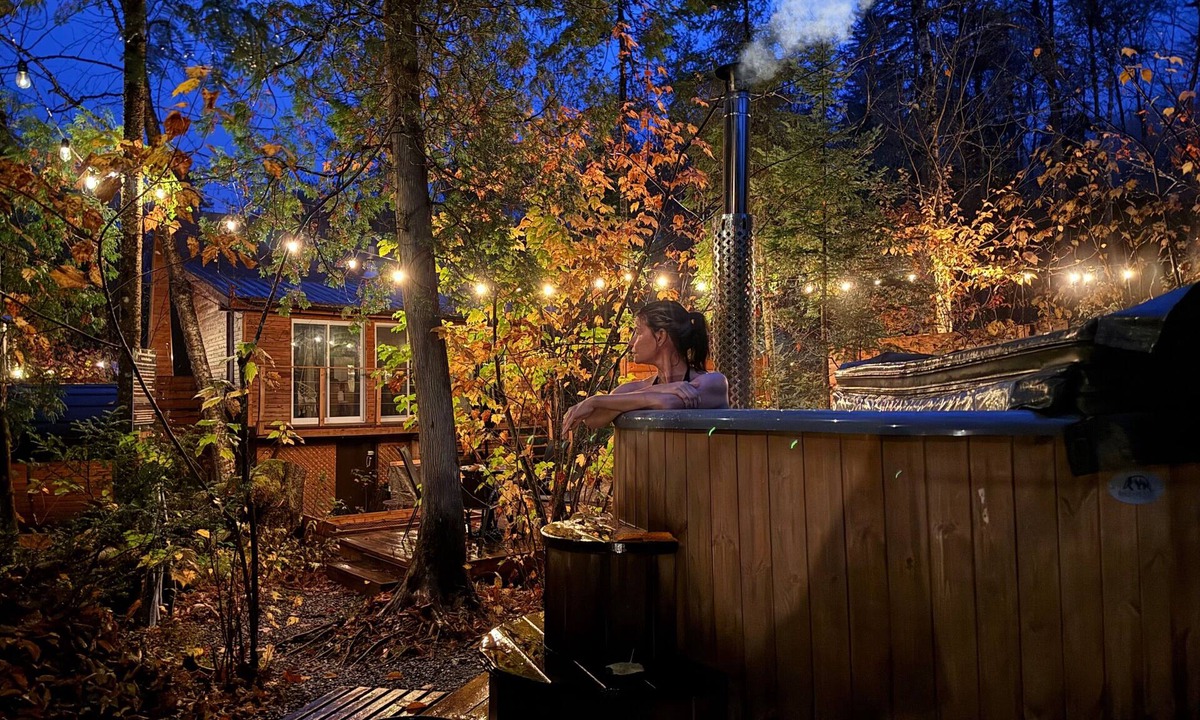 Sainte Rose du Nord House | River, Sauna & Spa - The Farmhouse in Forest