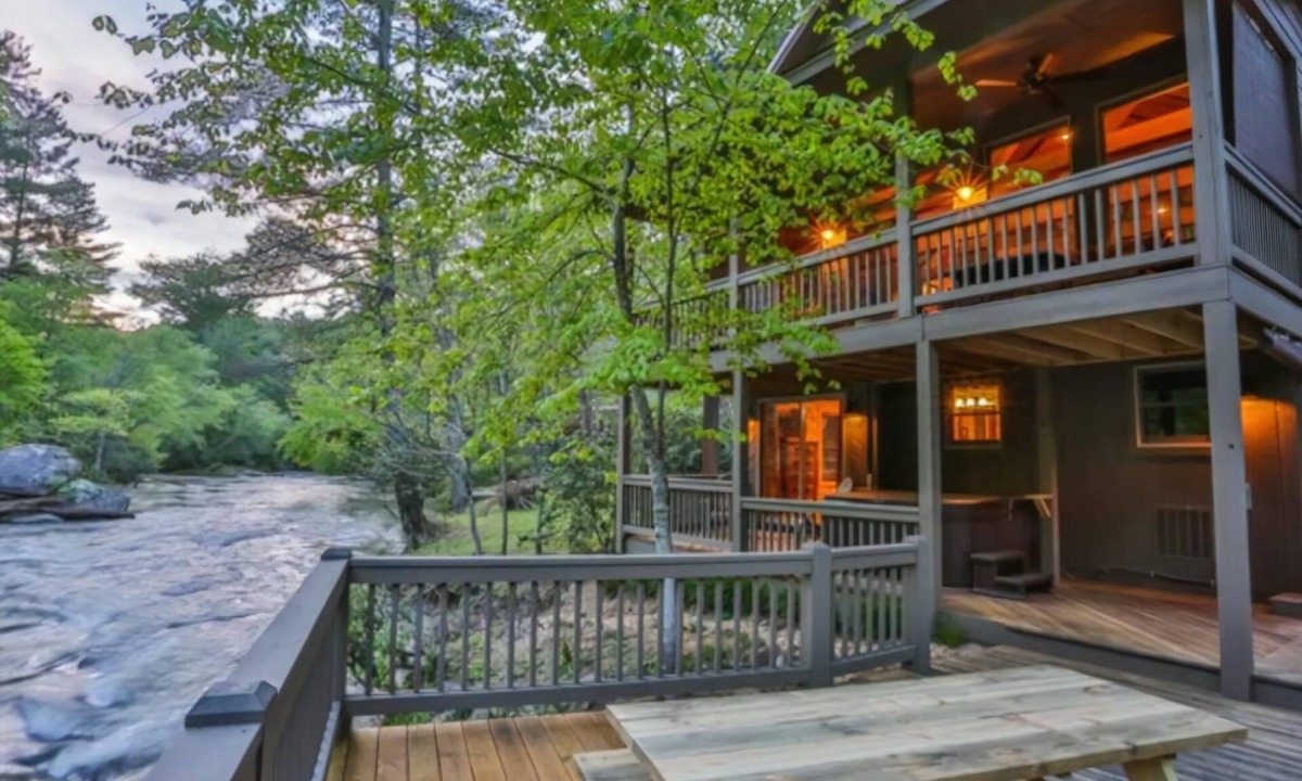 Rivers Edge Cabin | River Song | Ellijay, GA