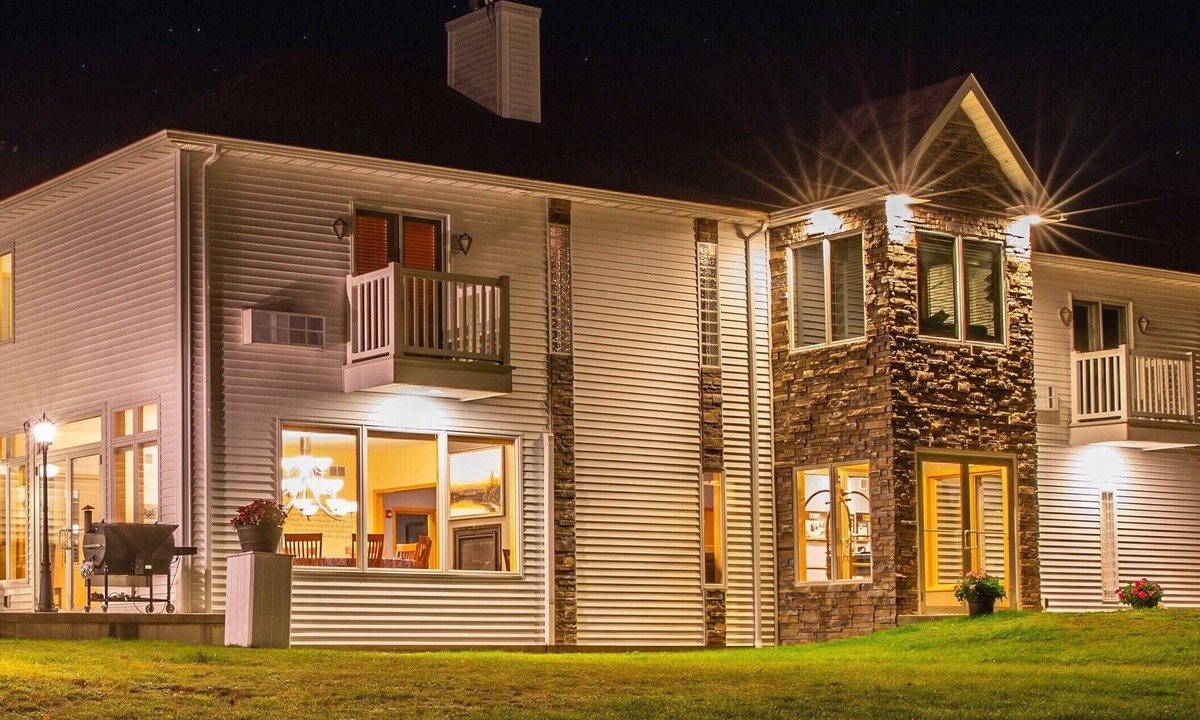 Attica Bed & Breakfast | River Spring Lodge