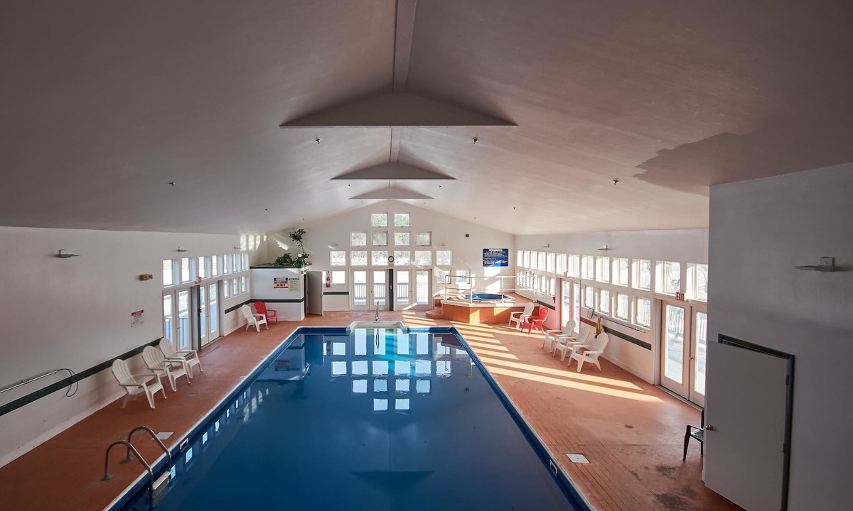 Bethel Hotel | River View Resort