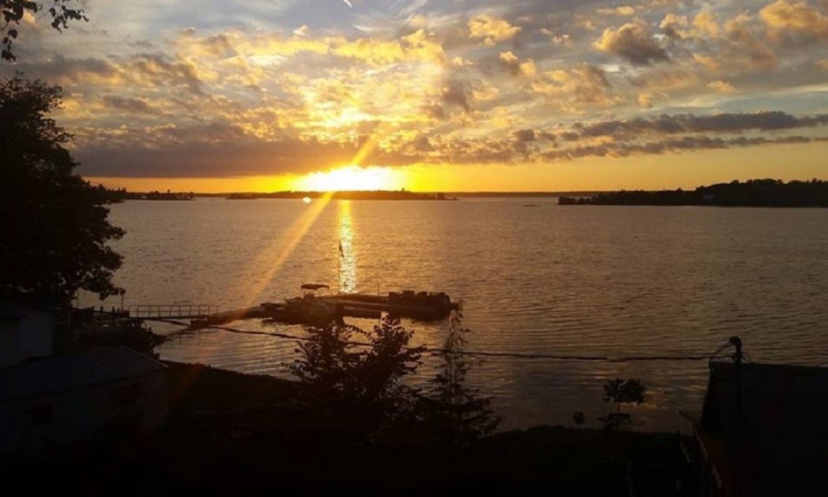 Chippewa Bay Cottage | Riverbay Adventure Inn