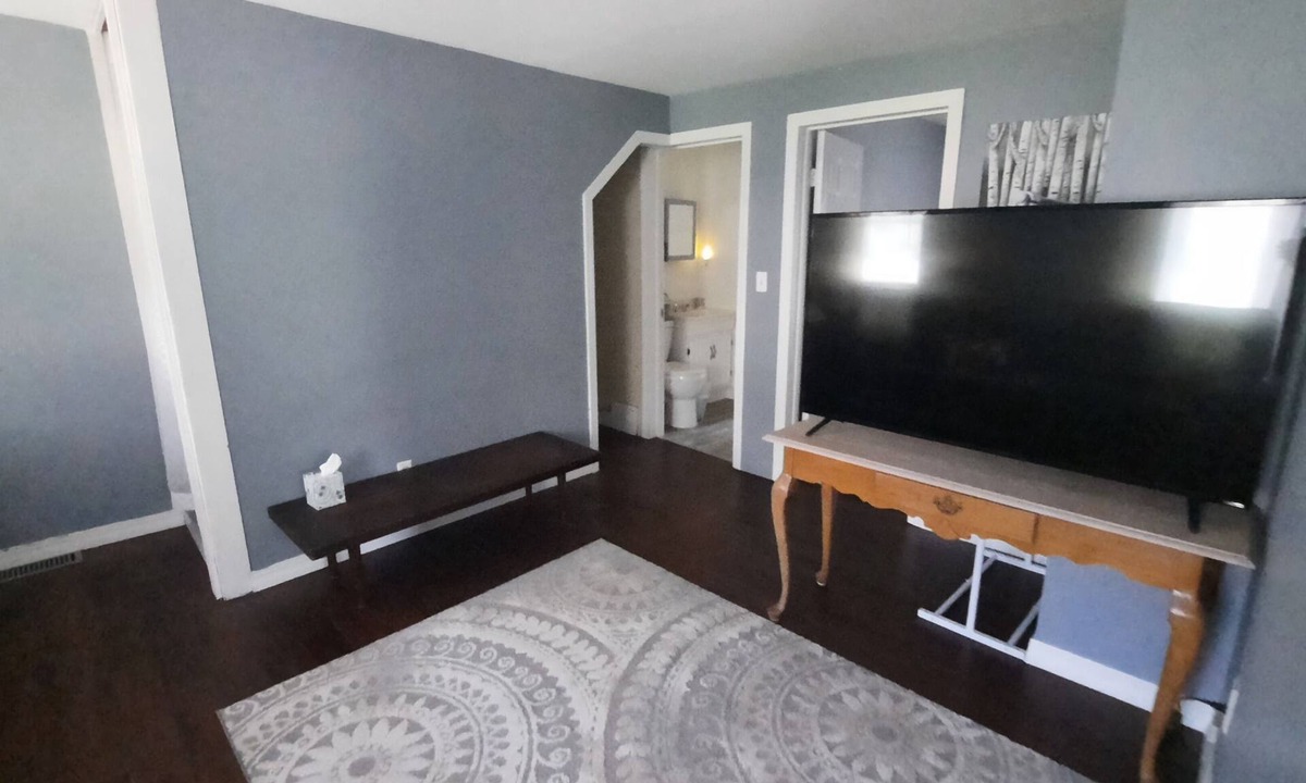 Montague Apartment | Riverfront 2 Bedroom Unit 2