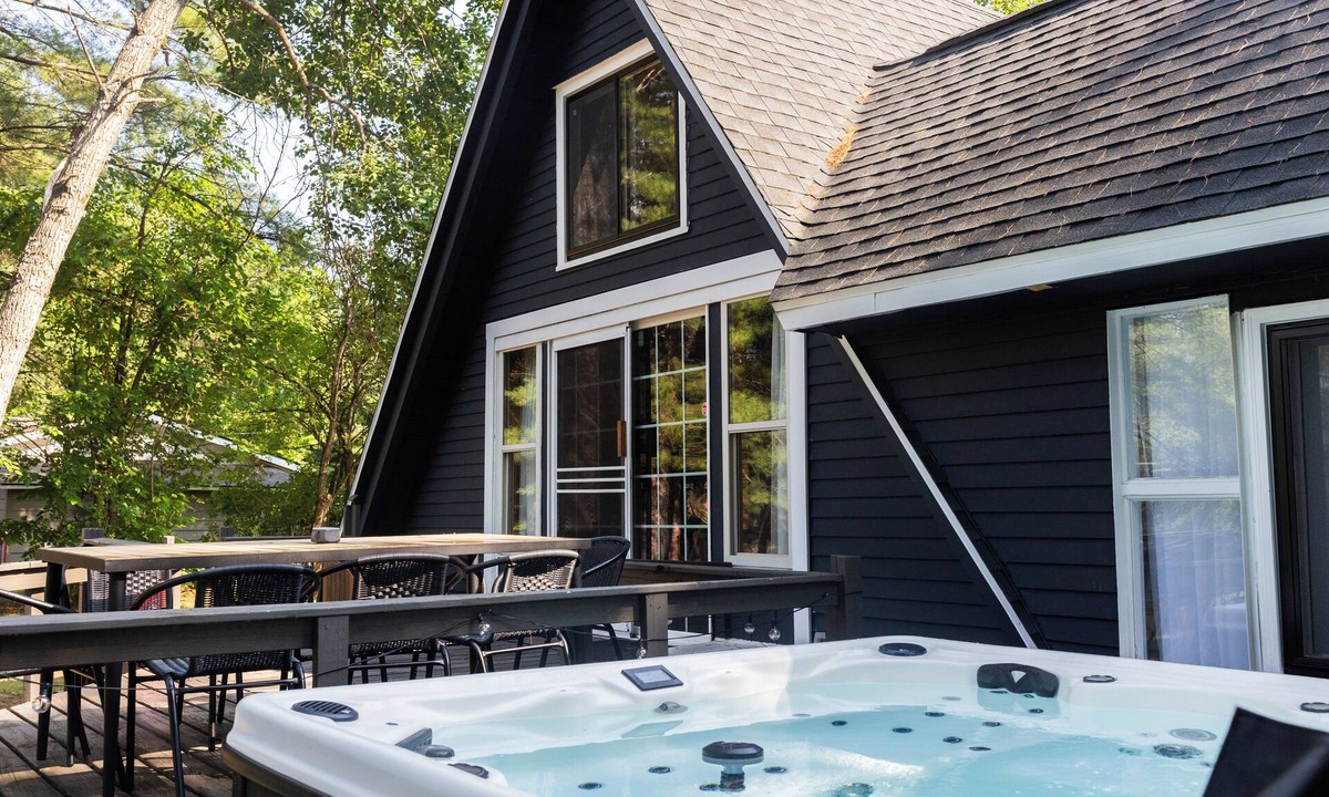 Paris Cabin | Riverfront A-Frame w/Hot Tub and Firepit