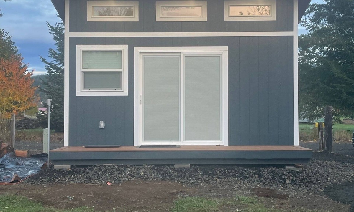 Elma Cabin | Riverfront Cabin on the Satsop River