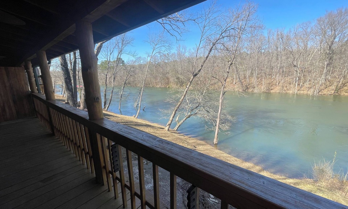 Heber Springs Cabin | Riverfront Cabin on Little Red River in Heber Springs