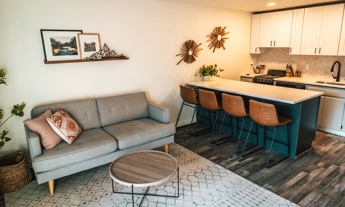 Bend Condo | Riverfront Condo 2 blocks to downtown Bend