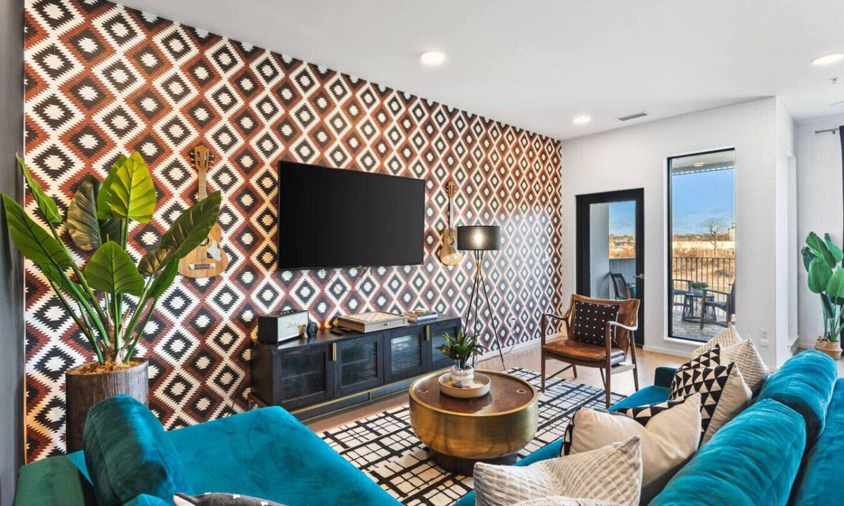North Capitol Condo | Riverfront Condo - Walk to Downtown, Has Garage Parking