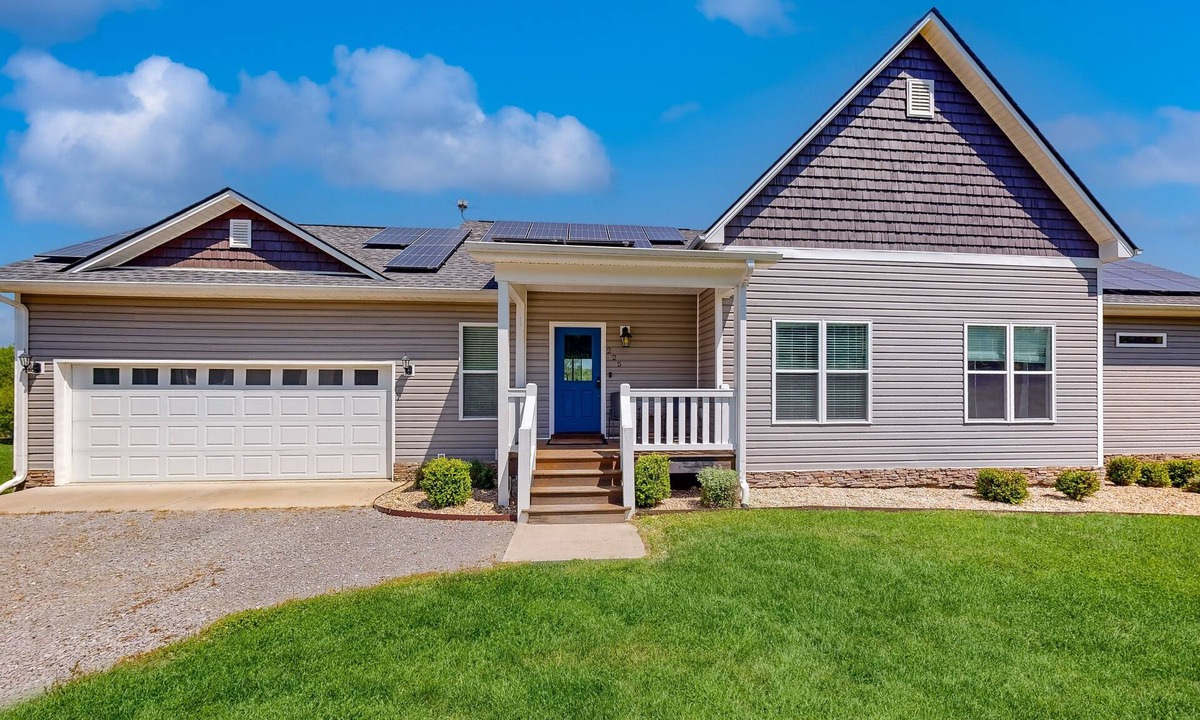 Dixon Springs House | Riverfront, dog-friendly home with large property, playhouse, firepit & den