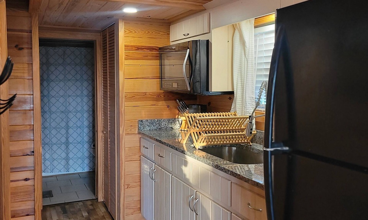 Brunswick Cabin | Riverfront Getaway