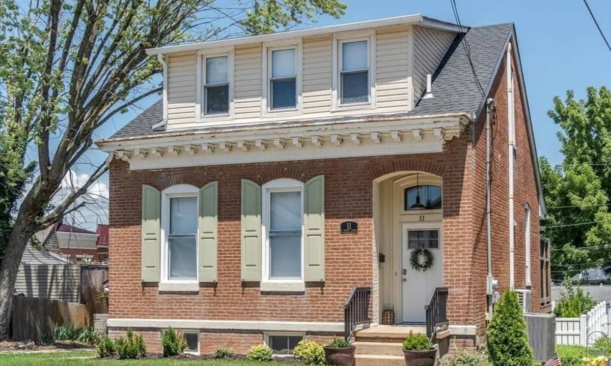 Camdenton House | RIVERFRONT GETAWAY