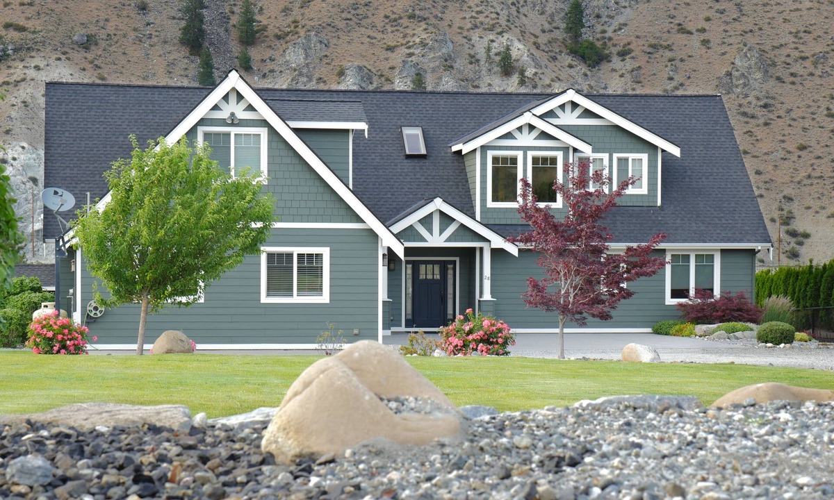 Orondo House | Riverfront Home with Private Pool, Spa and Dock