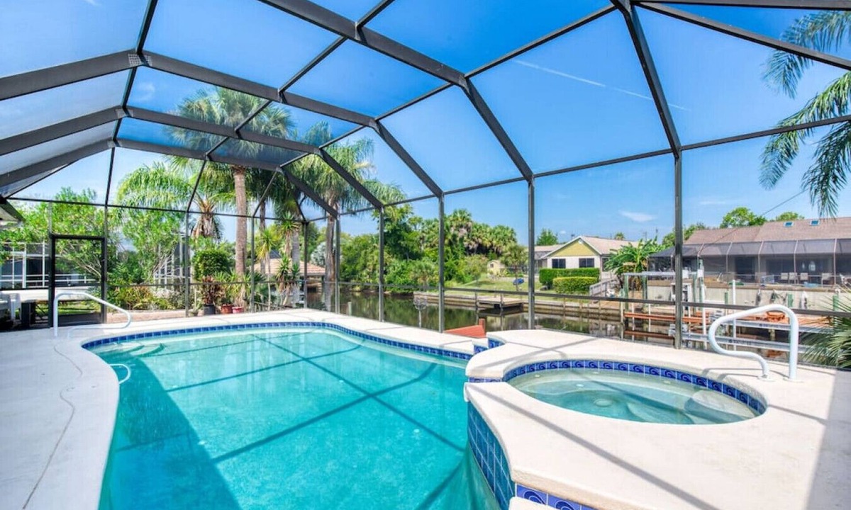 Palm Harbor House | Riverfront *Pool *Dock *Billiard